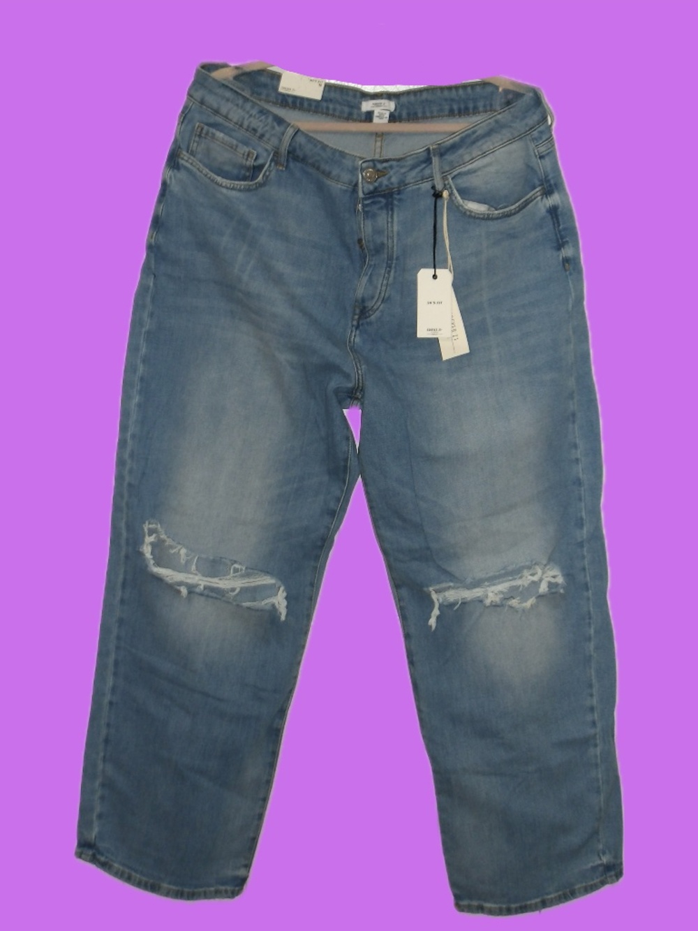 Forever 21 Plus Size 18 90s Fit Distressed Light Wash Jeans – New With Tags NWT
